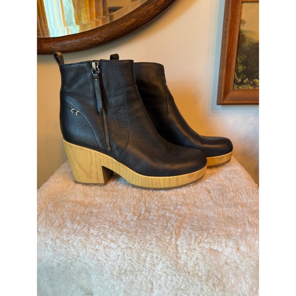 Dr scholls Black Leather Ankle Boots Wood Platform Heel Zip Up Women's Size 10M - Picture 1 of 5